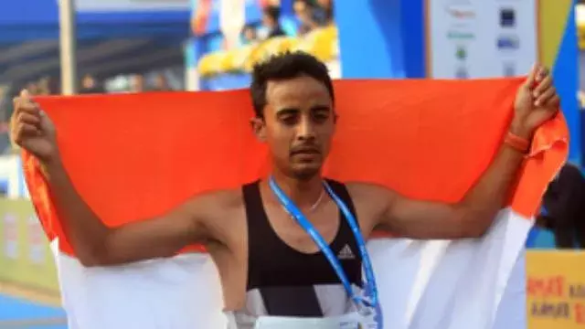 एशियाई खेलों की मैराथन में सावन बरवाल का ऐतिहासिक सिल्वर एशियाई खेलों की मैराथन में सावन बरवाल का ऐतिहासिक सिल्वर