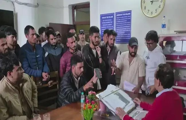 तीन नामांकन निरस्त होने के बाद छात्रसंघ चुनाव प्रक्रिया रुकी