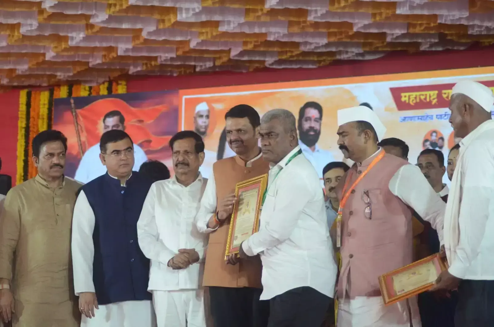 वाशी बाजार के विकास को लेकर सीएम फडणवीस का बड़ा बयान