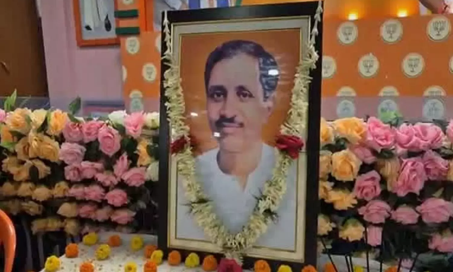 Andhra: जयंती पर दी गई दीनदयाल को श्रद्धांजलि