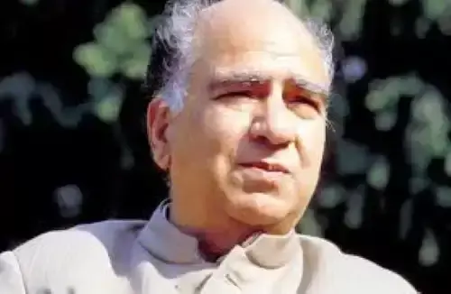 शांता कुमार ने टॉय ट्रेन के उद्घाटन के लिए केंद्रीय पर्यटन मंत्री का नाम सुझाया शांता कुमार ने टॉय ट्रेन के उद्घाटन के लिए केंद्रीय पर्यटन मंत्री का नाम सुझाया