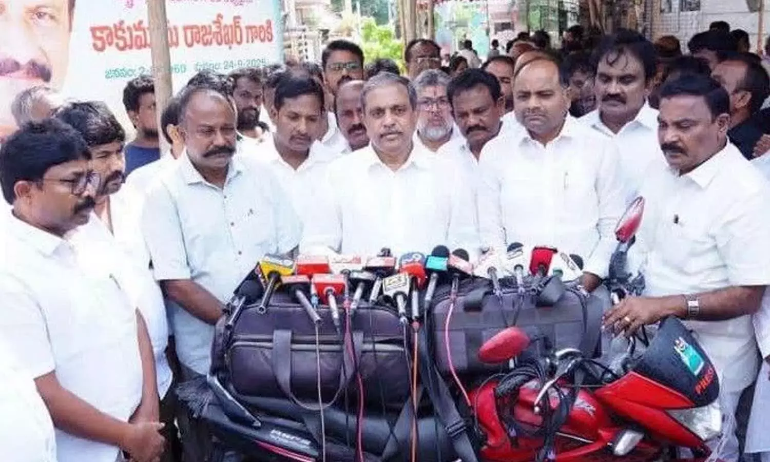 काकुमनु की मौत का कारण पुलिस द्वारा लापरवाही बरतना: YSRCP