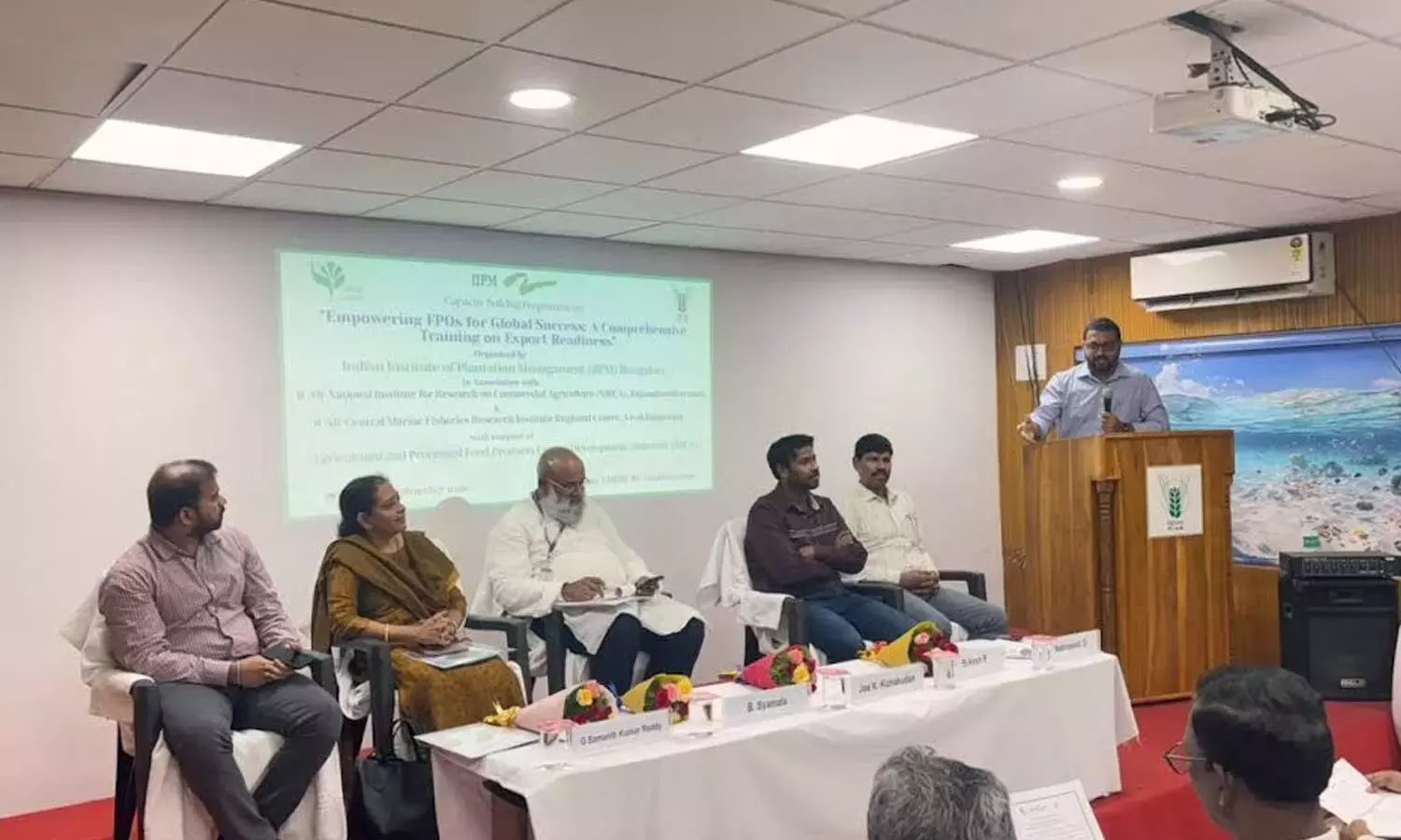 Andhra: एफपीओ को मूल्य संवर्धन, ब्रांडिंग और बाजार लिंकेज पर ध्यान केंद्रित करने के लिए कहा गया Andhra: एफपीओ को मूल्य संवर्धन, ब्रांडिंग और बाजार लिंकेज पर ध्यान केंद्रित करने के लिए कहा गया