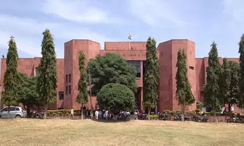 24 हफ्ते की सीमा पार होने पर भी नाबालिग को गर्भपात की अनुमति, हाई कोर्ट का अहम फैसला 24 हफ्ते की सीमा पार होने पर भी नाबालिग को गर्भपात की अनुमति, हाई कोर्ट का अहम फैसला