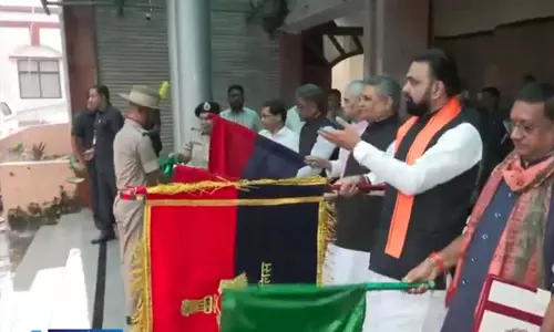 CM सम्राट चौधरी ने 58 पेट्रोलिंग वाहनों को दिखाई हरी झंडी CM सम्राट चौधरी ने 58 पेट्रोलिंग वाहनों को दिखाई हरी झंडी