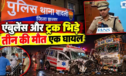 एंबुलेंस और ट्रक की भीषण टक्कर, बुजुर्ग दंपति समेत तीन की मौत, एक घायल