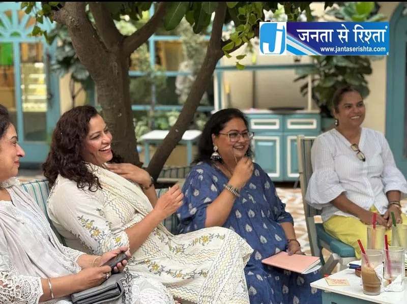 अमृतसर की सियाही महिलाओं को दे रही मंच अमृतसर की सियाही महिलाओं को दे रही मंच