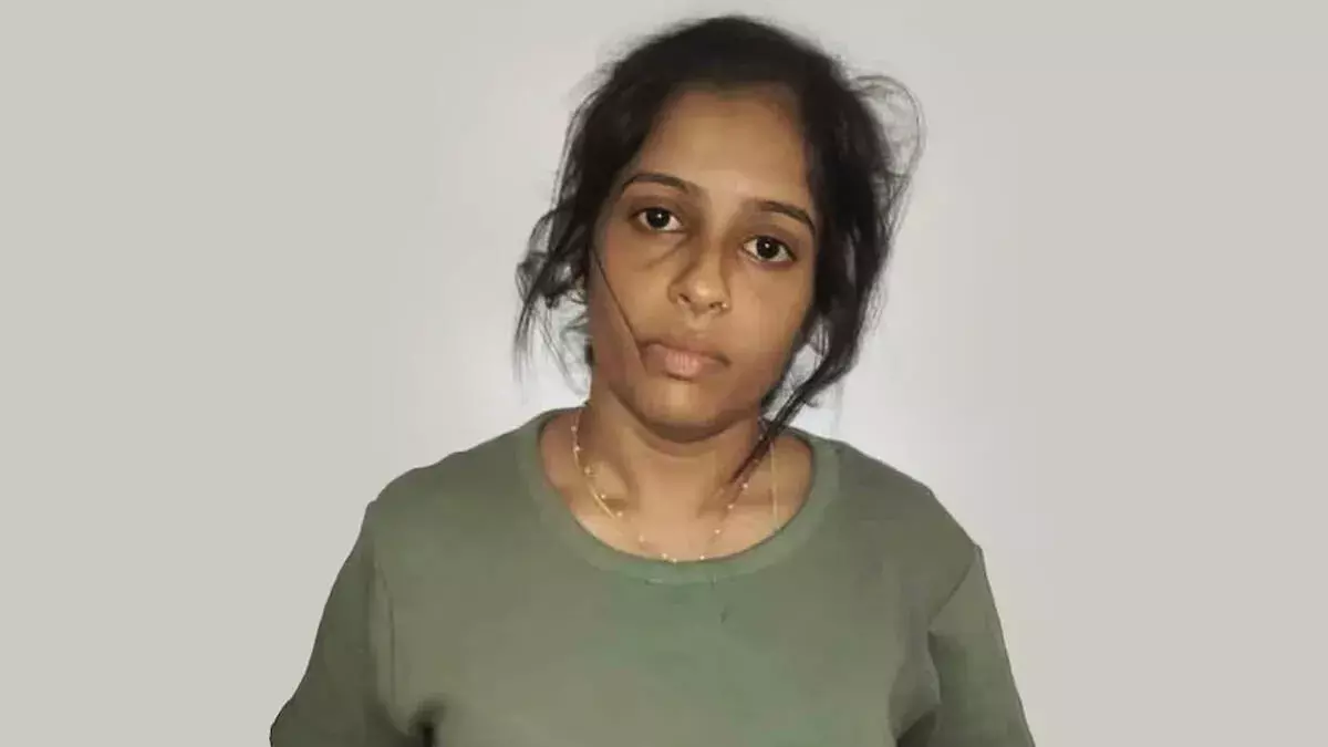 पुलिस थाने के पास MDMA आरोपी पर चाकू से हमला पुलिस थाने के पास MDMA आरोपी पर चाकू से हमला
