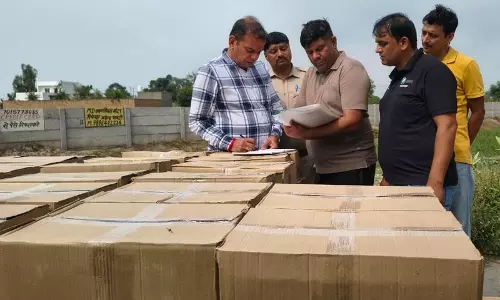 पानीपत में चंडीगढ़ से तस्करी कर लाई गई शराब की 259 पेटियां ज़ब्त की पानीपत में चंडीगढ़ से तस्करी कर लाई गई शराब की 259 पेटियां ज़ब्त की