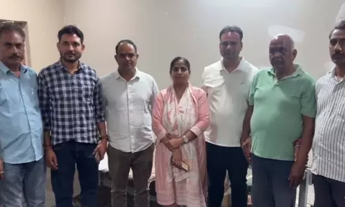 ASP के लिए 2 करोड़ की रिश्वत लेते बिचौलिया रंगे हाथ गिरफ्तार