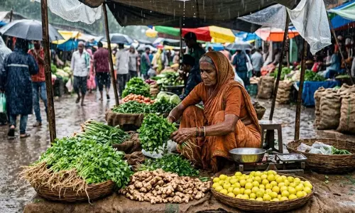 लगातार बारिश से सब्जियों के दाम में उछाल, अदरक-धनिया 250 रुपये किलो तक पहुंचे