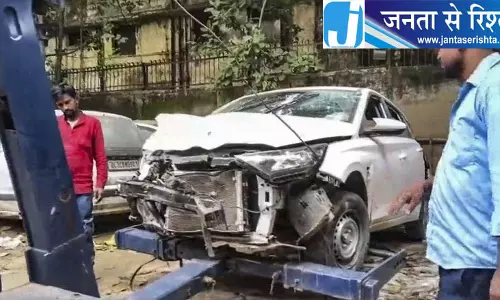 Delhi रेसिंग कार ने दो वाहनों को मारी टक्कर एक की मौत Delhi रेसिंग कार ने दो वाहनों को मारी टक्कर एक की मौत
