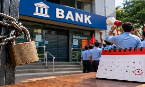 रविवार को खुलेंगे सरकारी बैंक, तीन दिन की हड़ताल से सेवाएं प्रभावित होने की आशंका रविवार को खुलेंगे सरकारी बैंक, तीन दिन की हड़ताल से सेवाएं प्रभावित होने की आशंका