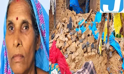 बारिश का कहर, कच्चा मकान गिरने से महिला की मौत बारिश का कहर, कच्चा मकान गिरने से महिला की मौत