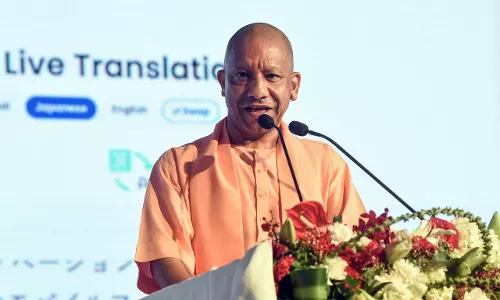 संवैधानिक संस्थाओं पर सवाल उठाना लोकतंत्र के लिए नुकसानदेह, विपक्ष के रुख को सीएम योगी ने बताया दुर्भाग्यपूर्ण