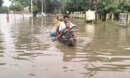 महानदी का रौद्र रूप, शबरी पुल के ऊपर 6 फीट पानी; शिवरीनारायण का संपर्क टूटा