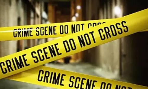 हाथरस में डबल मर्डर से सनसनी, घर में खून से लथपथ मिले पति-पत्नी के शव हाथरस में डबल मर्डर से सनसनी, घर में खून से लथपथ मिले पति-पत्नी के शव