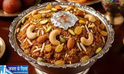 सूजी हलवा बनेगा खुशबूदार और स्वादिष्ट अपनाएं ये देसी तरीका सूजी हलवा बनेगा खुशबूदार और स्वादिष्ट अपनाएं ये देसी तरीका