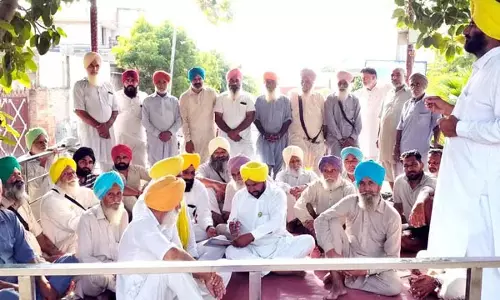 13 मांगों को लेकर किसानों का बड़ा ऐलान, 5 अक्टूबर को पंजाब के सभी डीसी दफ्तरों का घेराव 13 मांगों को लेकर किसानों का बड़ा ऐलान, 5 अक्टूबर को पंजाब के सभी डीसी दफ्तरों का घेराव