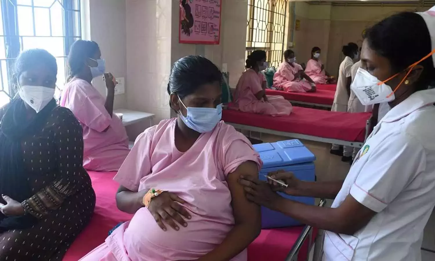 Andhra: सुदूर सरकारी अस्पताल ने मातृत्व देखभाल में मिसाल कायम की Andhra: सुदूर सरकारी अस्पताल ने मातृत्व देखभाल में मिसाल कायम की