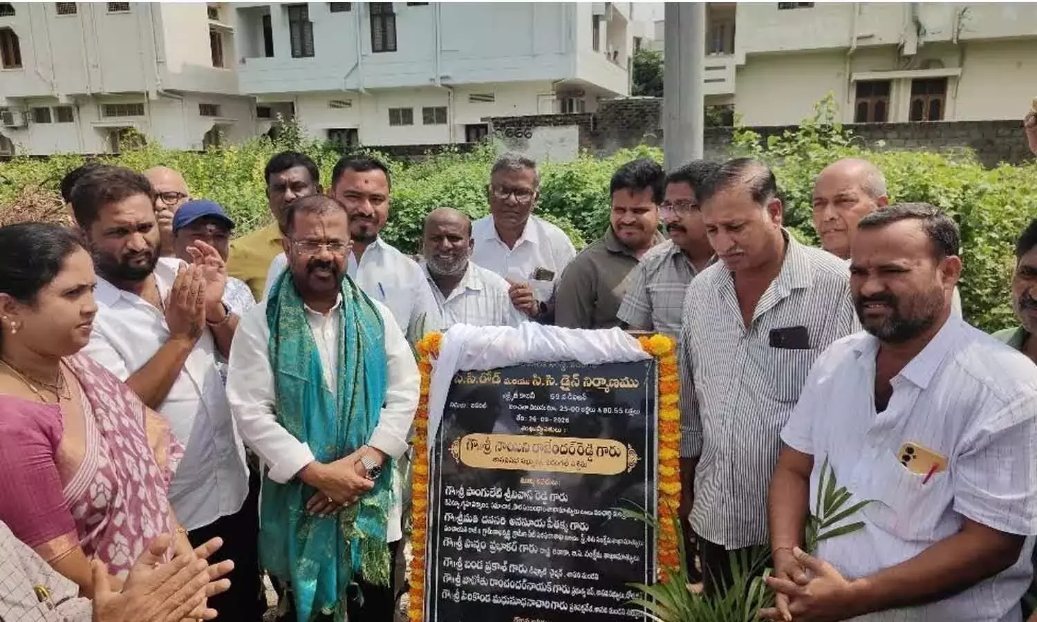 Andhra: जल निकासी कार्यों के बाद वारंगल में सड़क विकास की योजना Andhra: जल निकासी कार्यों के बाद वारंगल में सड़क विकास की योजना