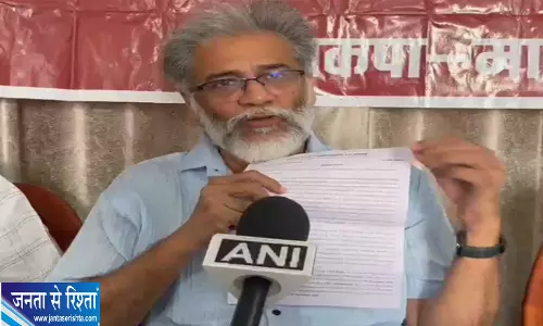 SIR विवाद पर EC को घेरा दीपांकर भट्टाचार्य ने चुनाव आयोग की सफाई पर उठाए सवाल SIR विवाद पर EC को घेरा दीपांकर भट्टाचार्य ने चुनाव आयोग की सफाई पर उठाए सवाल