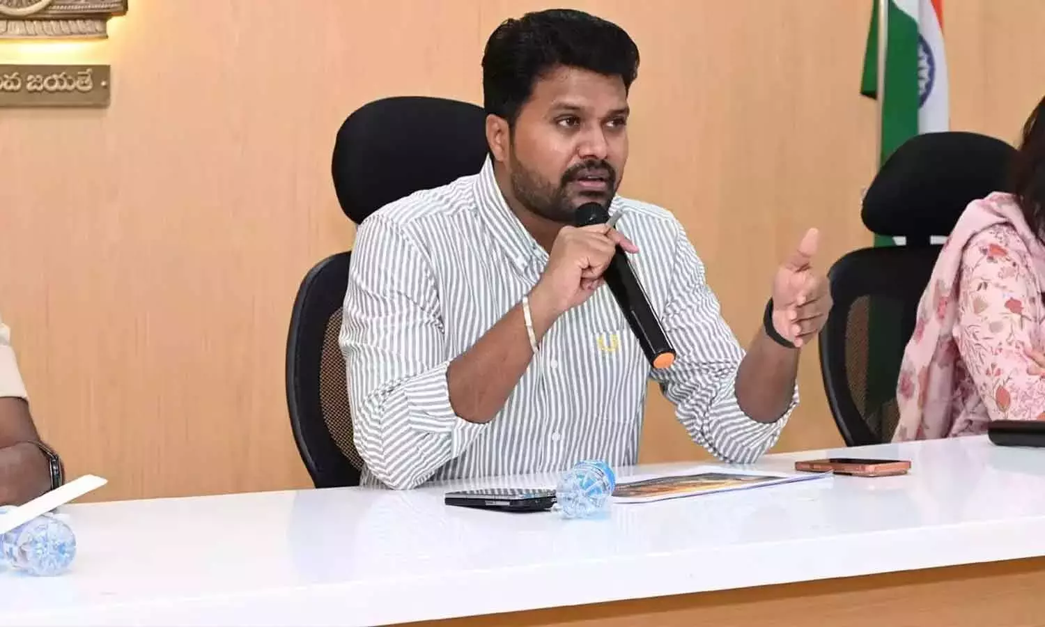 Telangana: निज़ामाबाद में पुष्करम कार्यों को सर्वोच्च प्राथमिकता मिलती है Telangana: निज़ामाबाद में पुष्करम कार्यों को सर्वोच्च प्राथमिकता मिलती है