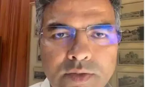 AAP के वीडियो से दिल्ली में सियासी घमासान मंत्री ने आरोपों पर दी सफाई AAP के वीडियो से दिल्ली में सियासी घमासान मंत्री ने आरोपों पर दी सफाई