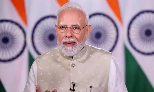 त्योहारी सीजन में लोकल खरीदारी का संदेश PM मोदी ने गिनाए फायदे त्योहारी सीजन में लोकल खरीदारी का संदेश PM मोदी ने गिनाए फायदे