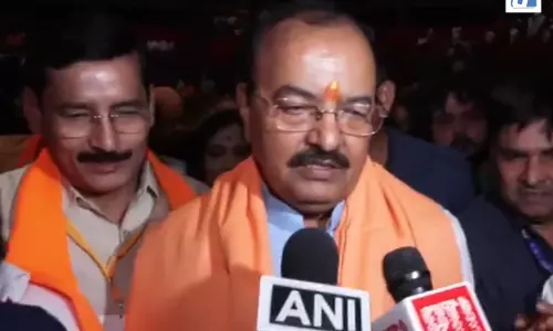 अशोक सिंघल जन्म शताब्दी समारोह में केशव प्रसाद मौर्य ने किया नमन अशोक सिंघल जन्म शताब्दी समारोह में केशव प्रसाद मौर्य ने किया नमन