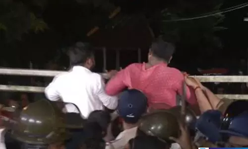 कैंपस में बाहरी कार्यक्रम पर सवाल SRFTI में तनाव