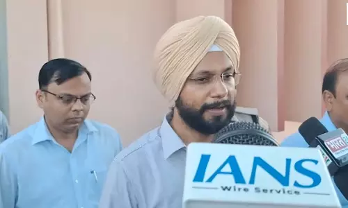 नेपाल में भारी बारिश से बढ़ा गंडक नदी का जलस्तर नेपाल में भारी बारिश से बढ़ा गंडक नदी का जलस्तर