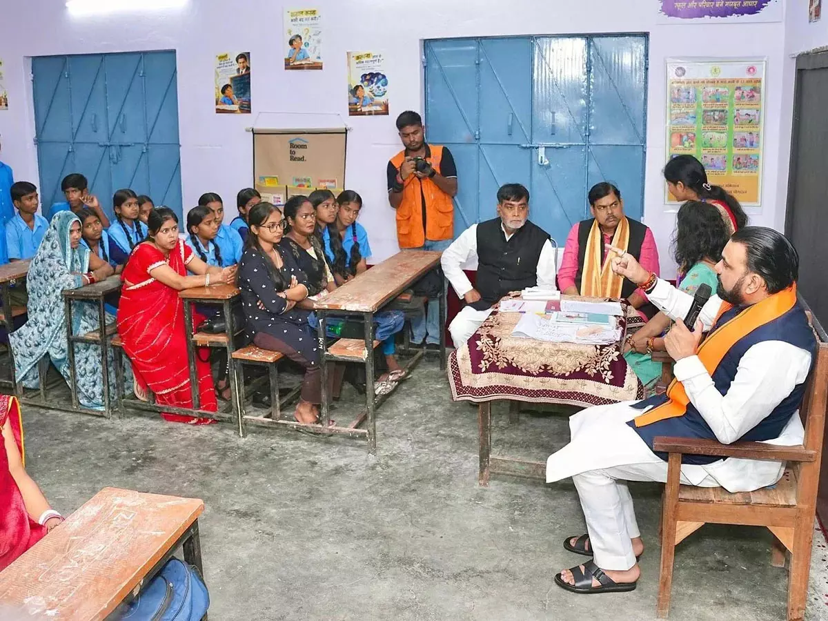बिहार के सभी सरकारी स्कूलों में कम्प्यूटर शिक्षा होगी अनिवार्य बिहार के सभी सरकारी स्कूलों में कम्प्यूटर शिक्षा होगी अनिवार्य