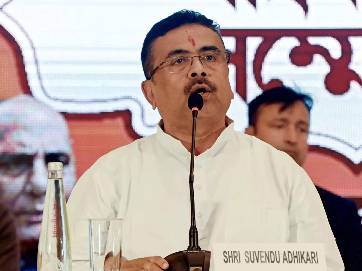 बंगाल के रजिस्टर्ड मदरसों में ‘वंदे मातरम्’ अनिवार्य, सीएम शुभेंदु अधिकारी ने किया ऐलान बंगाल के रजिस्टर्ड मदरसों में ‘वंदे मातरम्’ अनिवार्य, सीएम शुभेंदु अधिकारी ने किया ऐलान