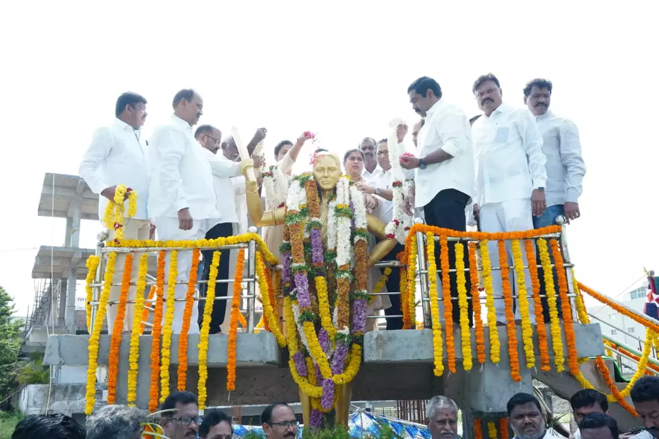 वारंगल: बंधुआ मज़दूरी के ख़िलाफ़ इलम्मा के संघर्ष को याद किया गया वारंगल: बंधुआ मज़दूरी के ख़िलाफ़ इलम्मा के संघर्ष को याद किया गया