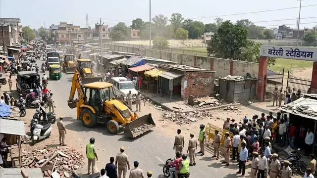 सड़क चौड़ीकरण के लिए हटेगा अतिक्रमण, कब्जेदारों को 15 दिन का नोटिस; 31 करोड़ से होगा काम सड़क चौड़ीकरण के लिए हटेगा अतिक्रमण, कब्जेदारों को 15 दिन का नोटिस; 31 करोड़ से होगा काम