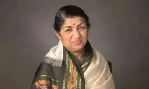 लता मंगेशकर की सुरीली आवाज और सदाबहार गीत लोगों के दिलों में बसे, जयंती पर मुख्यमंत्रियों ने किया याद लता मंगेशकर की सुरीली आवाज और सदाबहार गीत लोगों के दिलों में बसे, जयंती पर मुख्यमंत्रियों ने किया याद