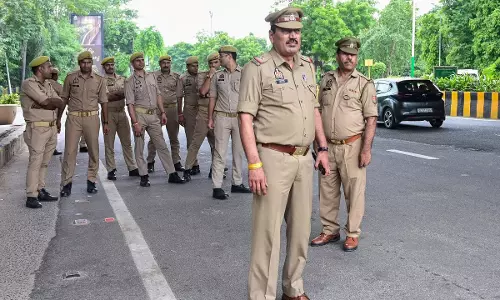 नोएडा में किसान प्रदर्शन के बाद बड़ी कार्रवाई, सुखबीर खलीफा समेत 200 लोगों पर FIR दर्ज नोएडा में किसान प्रदर्शन के बाद बड़ी कार्रवाई, सुखबीर खलीफा समेत 200 लोगों पर FIR दर्ज