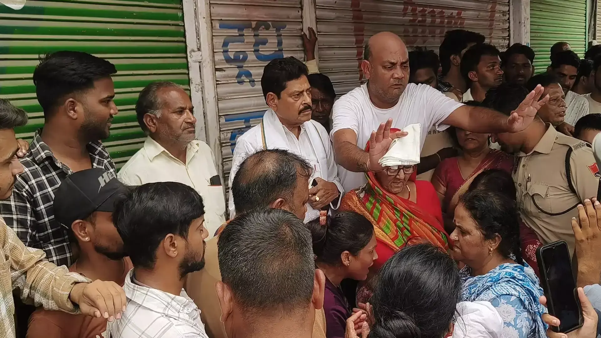 न्यू सांगानेर रोड पर डिमार्केशन का विरोध, स्थानीय लोगों ने उठाई आवाज