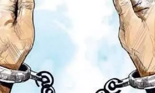 PG लॉज से मोबाइल और लैपटॉप चोरी करने वाला आरोपी गिरफ्तार, 10 लाख का सामान बरामद