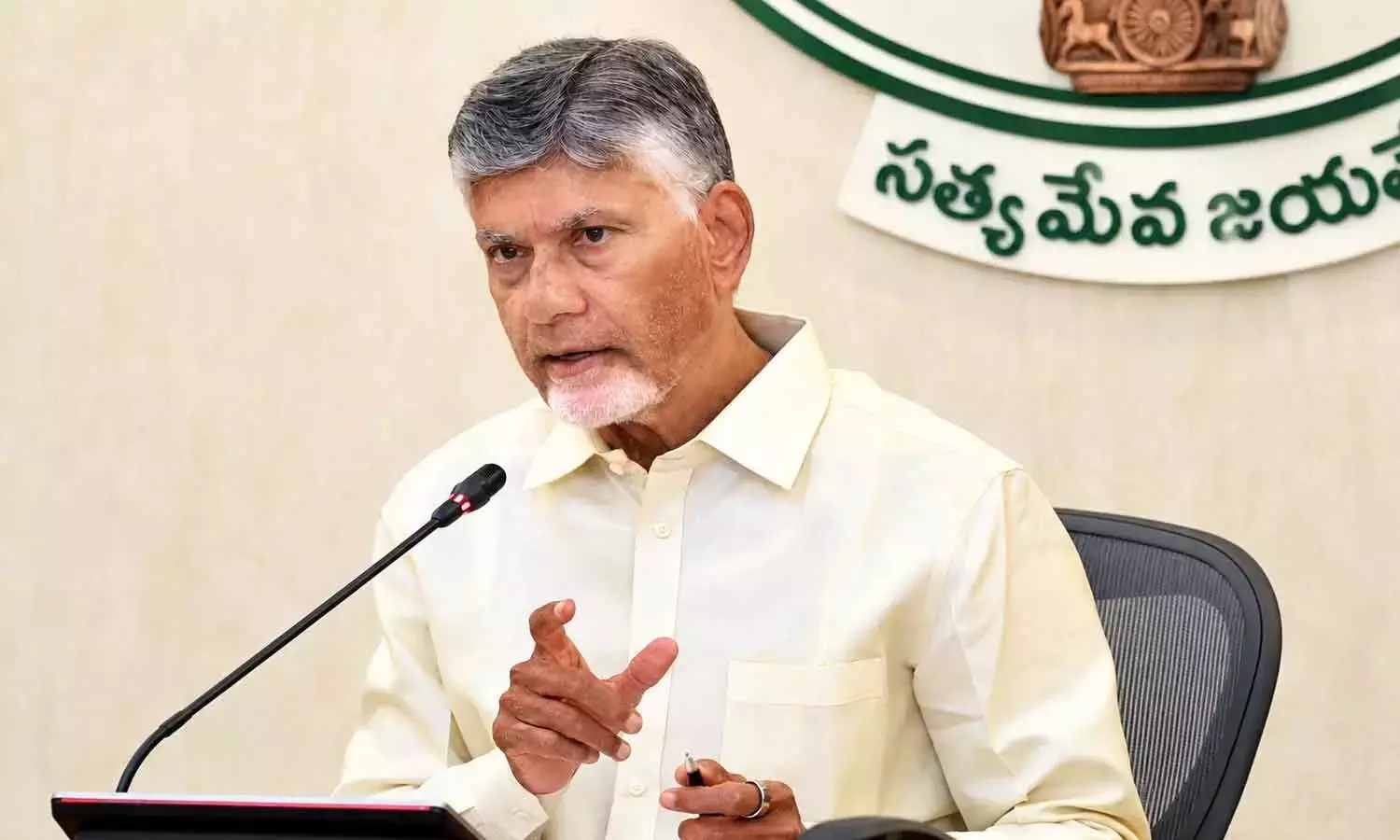 Andhra: सीएम चंद्रबाबू नायडू के रेपल्ले दौरे की तैयारियों की समीक्षा की गई