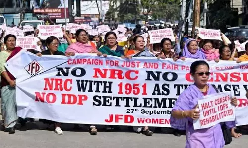 इम्फाल में JFD रैली के दौरान बवाल, छोड़े गए आंसू गैस के गोले इम्फाल में JFD रैली के दौरान बवाल, छोड़े गए आंसू गैस के गोले