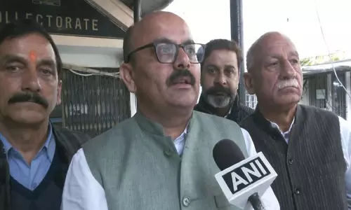 हिमाचल कांग्रेस का EC के खिलाफ प्रदर्शन CEC के इस्तीफे की मांग