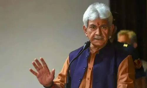 कुपवाड़ा हादसे पर उपराज्यपाल मनोज सिन्हा ने जताया शोक कुपवाड़ा हादसे पर उपराज्यपाल मनोज सिन्हा ने जताया शोक