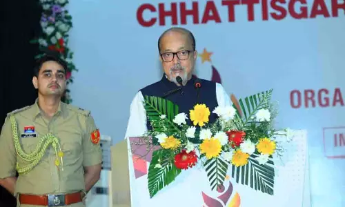 विचारों को उद्यम में बदलने का साहस रखें युवा: रमेन डेका