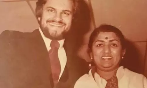 लता मंगेशकर की जयंती पर बॉलीवुड ने दी श्रद्धांजलि, जैकी श्रॉफ बोले - आप हमारे दिलों में हमेशा रहेंगी लता मंगेशकर की जयंती पर बॉलीवुड ने दी श्रद्धांजलि, जैकी श्रॉफ बोले - आप हमारे दिलों में हमेशा रहेंगी