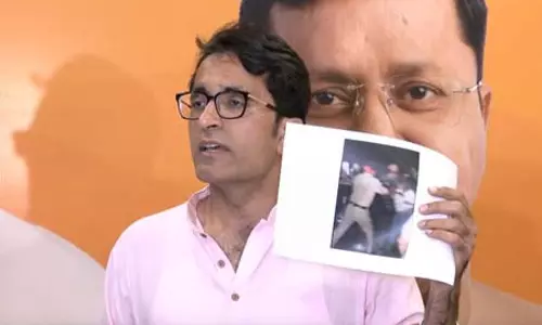 लवली प्रोफेशनल यूनिवर्सिटी में हुई हिंसा पर राहुल गांधी और केजरीवाल मौन क्यों : प्रदीप भंडारी लवली प्रोफेशनल यूनिवर्सिटी में हुई हिंसा पर राहुल गांधी और केजरीवाल मौन क्यों : प्रदीप भंडारी