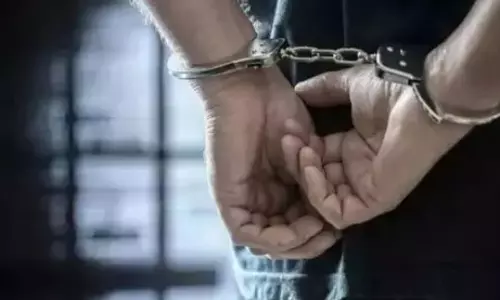 दिल्ली में एक करोड़ की रंगदारी मांगने वाला आरोपी गिरफ्तार, दो अवैध पिस्तौल और 14 कारतूस बरामद