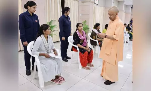 शांति, खुशहाली व सुदृढ़ कानून व्यवस्था नए यूपी की पहचान, इसमें बाधा डालने वालों को सबक सिखाएं: सीएम योगी