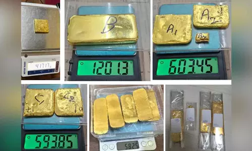 देशव्यापी तस्करी गिरोह का पर्दाफाश, 10.36 करोड़ का सोना जब्त देशव्यापी तस्करी गिरोह का पर्दाफाश, 10.36 करोड़ का सोना जब्त
